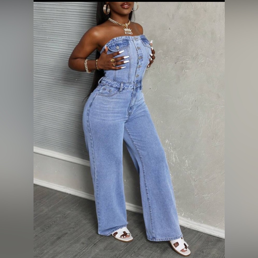 Stylish Blue Denim Jumpsuit - Picture 2 of 6